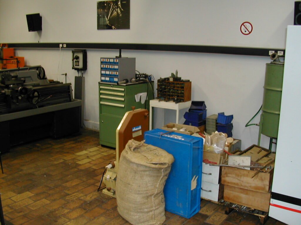 01-01-01 (02.00.00) 006.